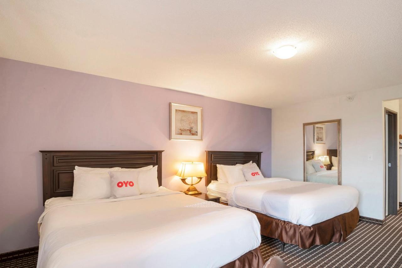 Oyo Townhouse Houston Airport North Hotel Luaran gambar