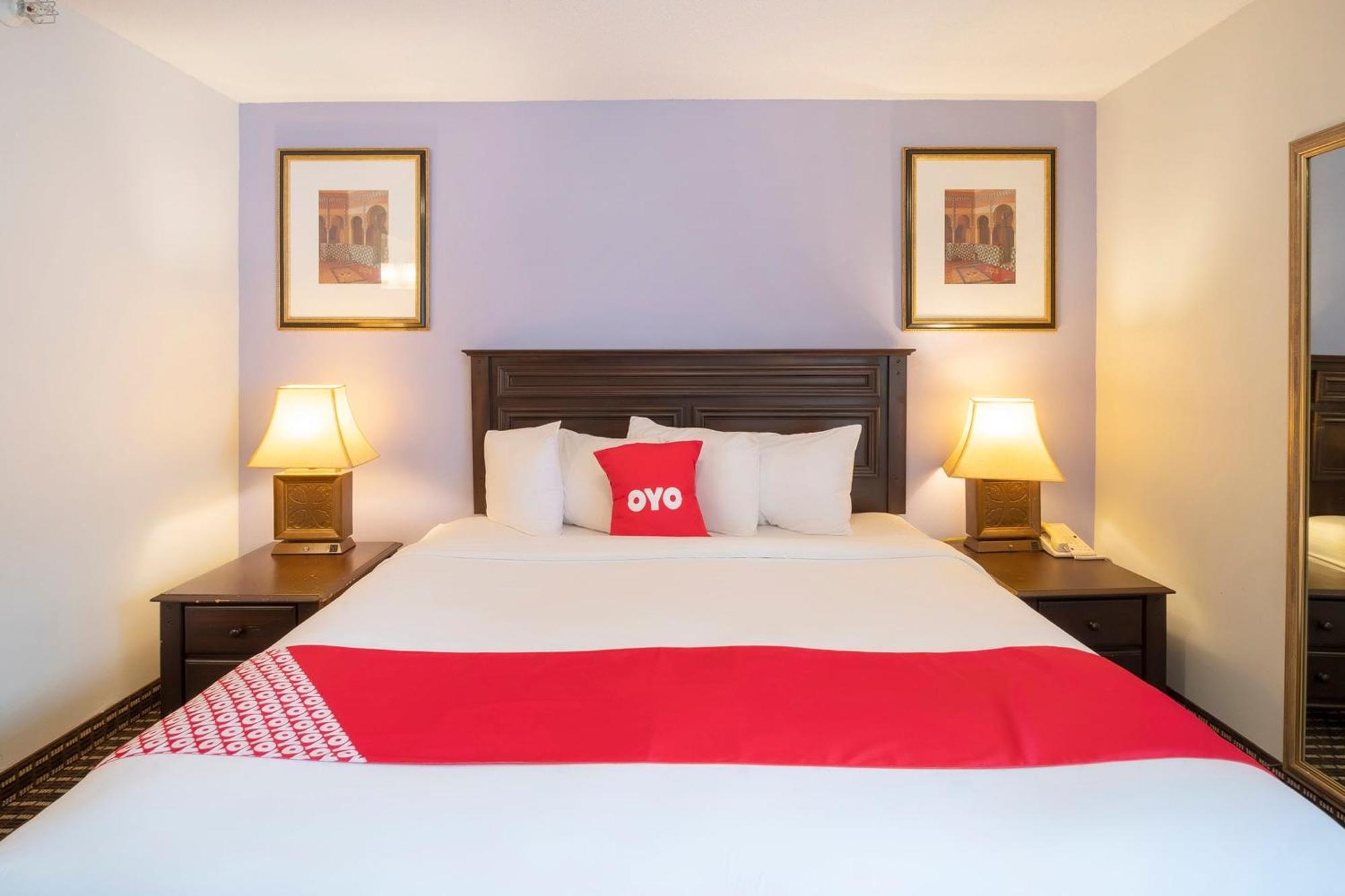 Oyo Townhouse Houston Airport North Hotel Luaran gambar